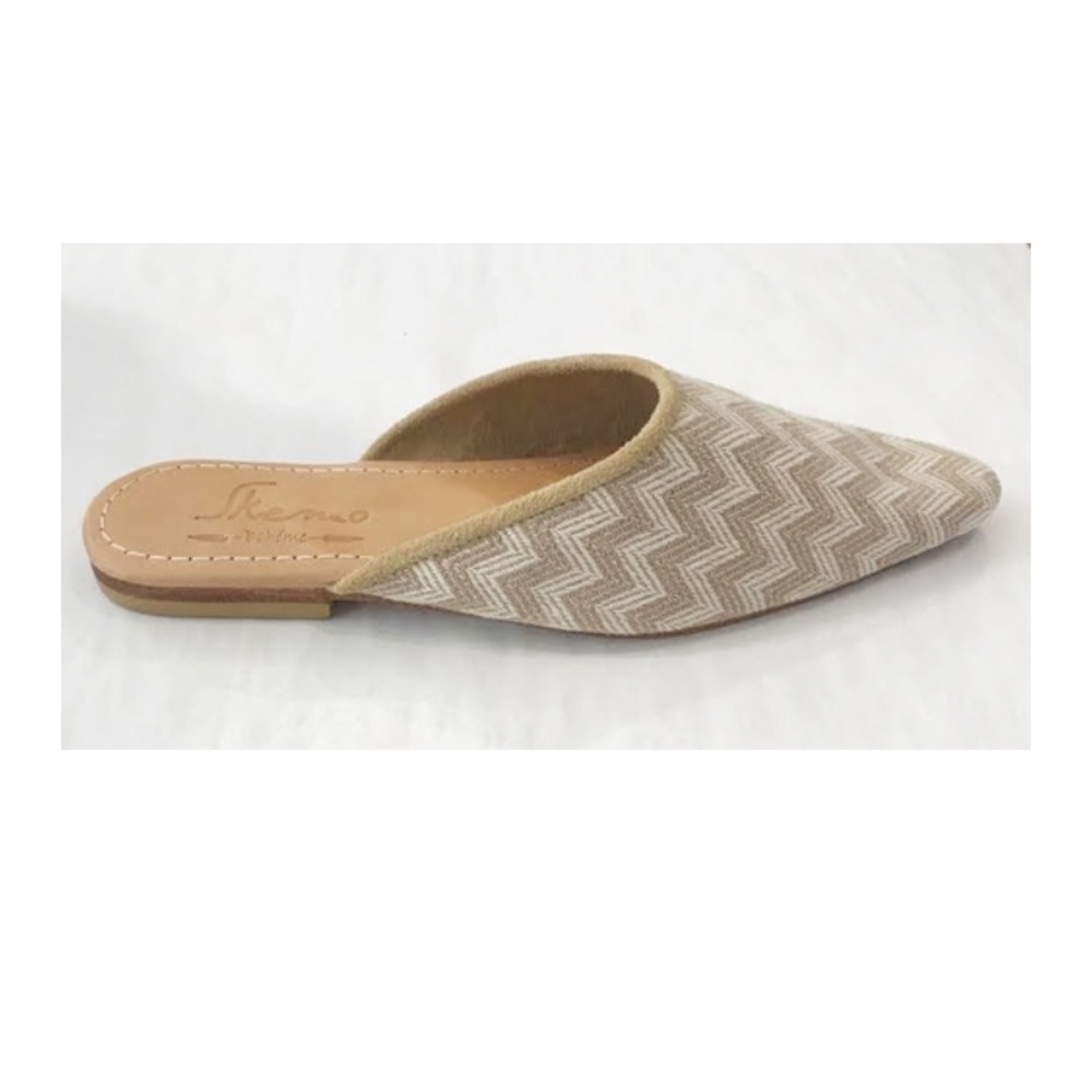 NEW Zig Zag Patterned Slides